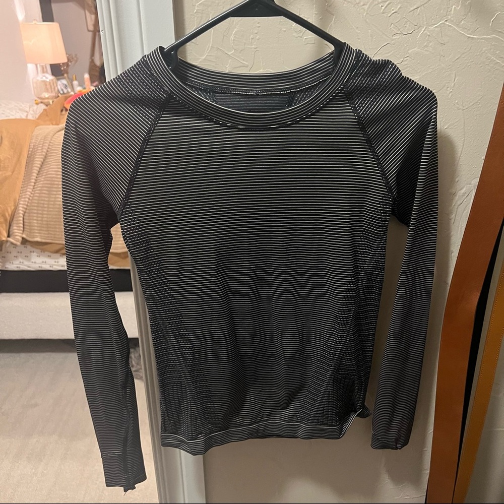 Athleta top